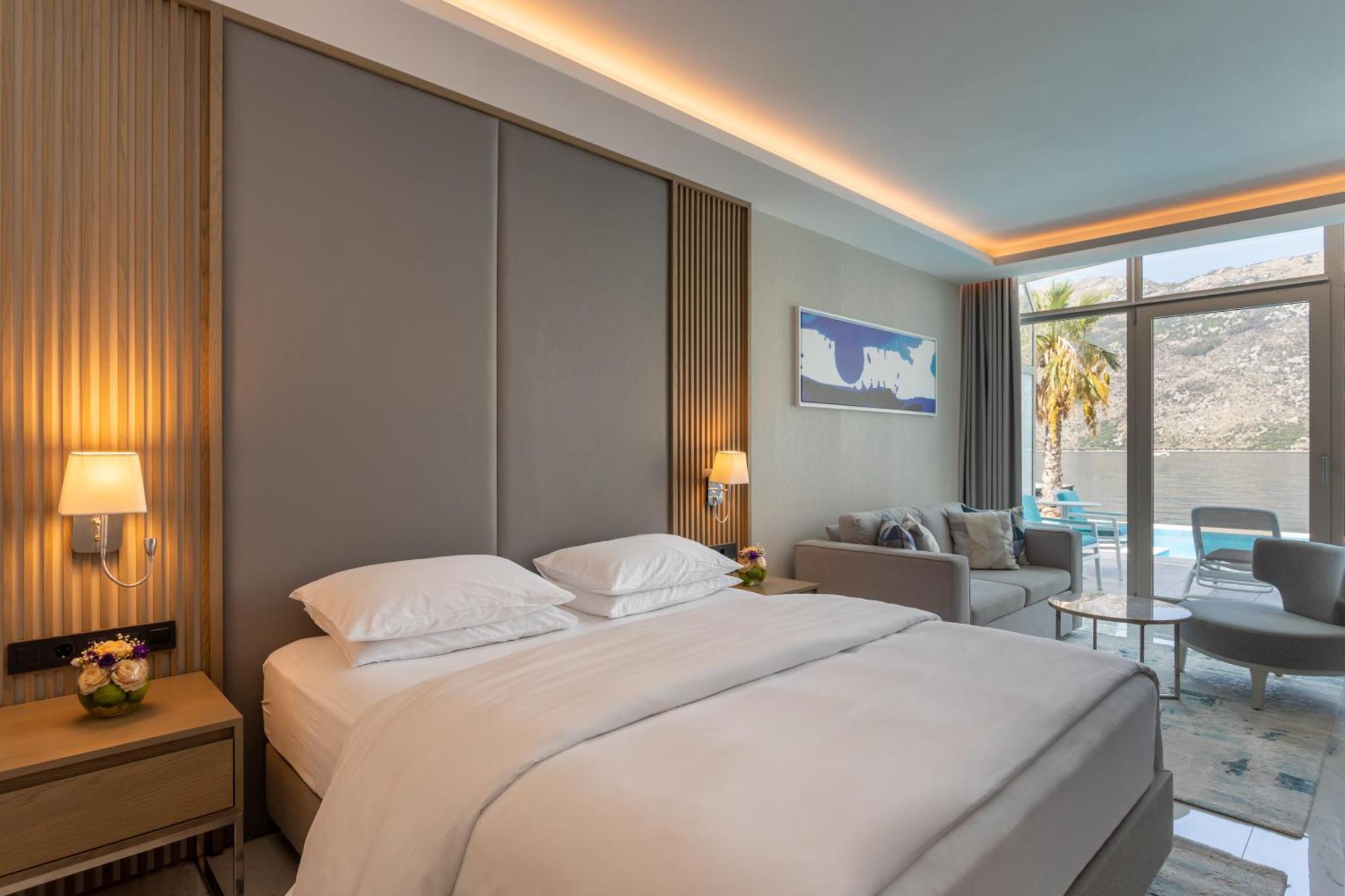 Hyatt Regency Kotor Bay Resort (Adults Only) Екстер'єр фото Deluxe room with private pool
