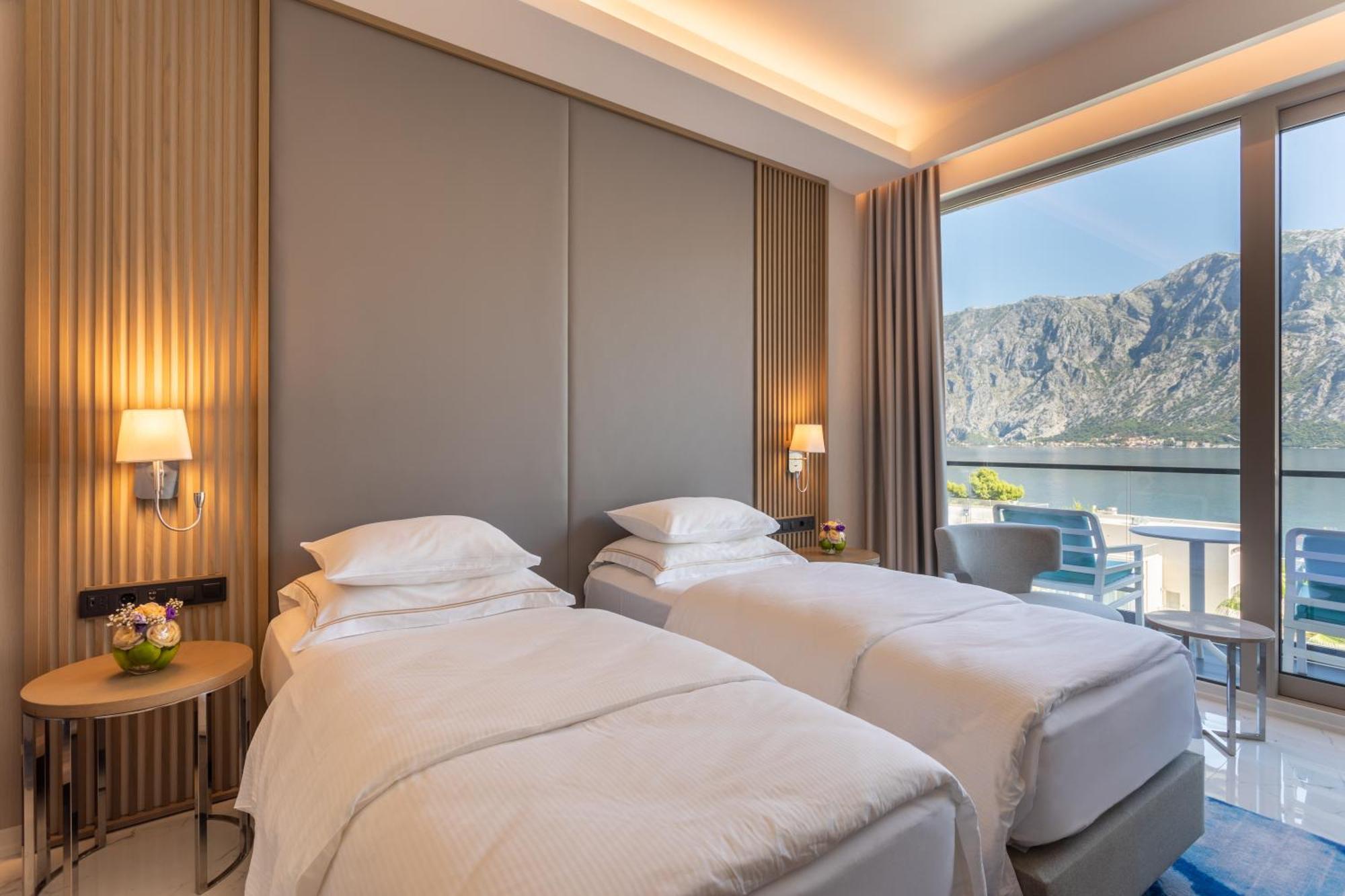 Hyatt Regency Kotor Bay Resort (Adults Only) Екстер'єр фото Deluxe room with sea view